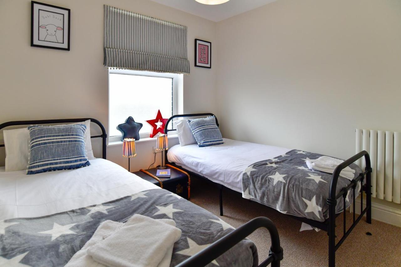 Just Wales - Hadland House Mumbles
